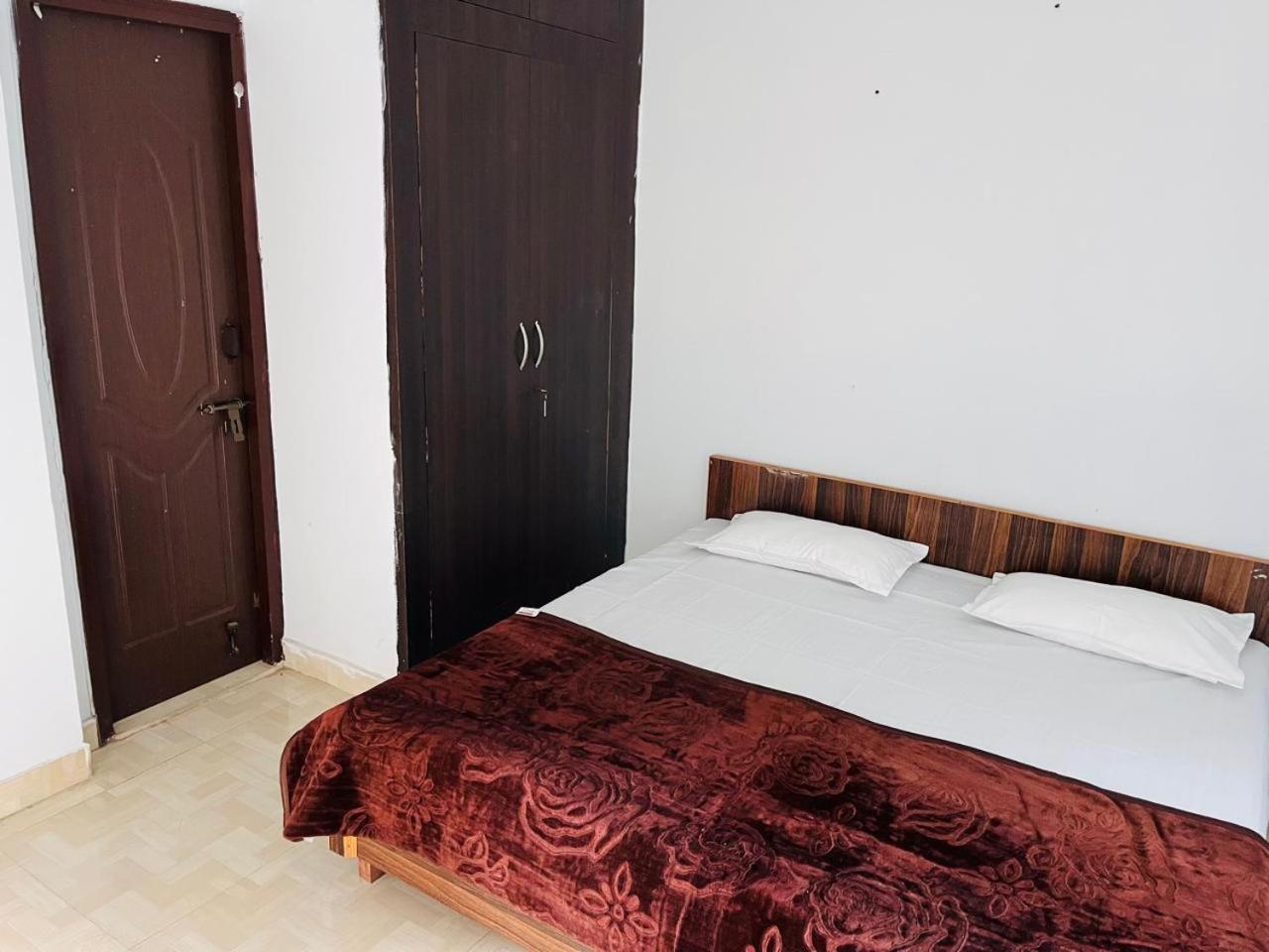 Hotel Kaushik Bhawan Rišikéš Exteriér fotografie