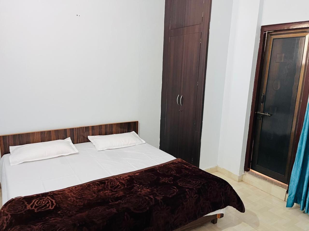 Hotel Kaushik Bhawan Rišikéš Exteriér fotografie
